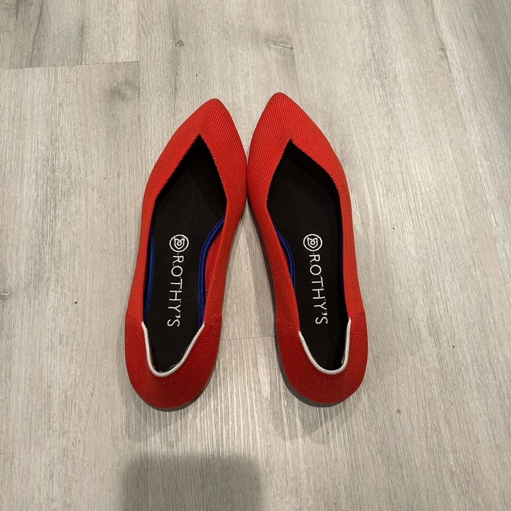 Rothy’s red hot flat